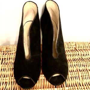 Adrienne Vittadini open toe heels